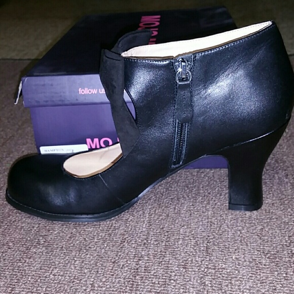 Heels - Picture 3 of 3